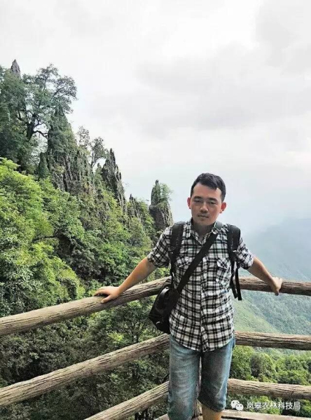 ����ɫ�㽶��� Я��ɫ�������������28365356�������ߴ�ѧ��־Ը��������