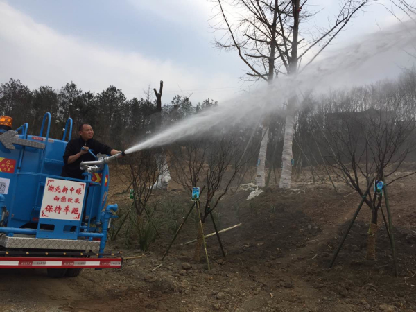 ˭�������ϵ۵ĵ�ɫ��