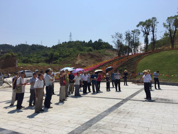 ũ�ֿƼ��֣���֯�����ϵ�Ա�ι��ص���Ŀ�조��һ��