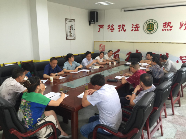 农林科技局:组织园区及企业业主学习产业扶贫工作