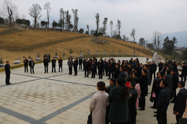 �����ᡱ������ίԱ�Ӳ��ɽ��ϡֲ��԰