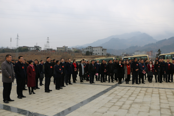 �����ᡱ������ίԱ�Ӳ��ɽ��ϡֲ��԰